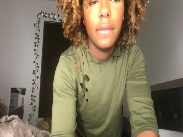 Live sex webcam photo for sxamleuy_ #269406465