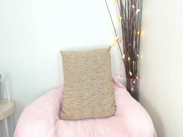 Live sex webcam photo for Lady__Moon #269406665