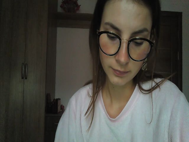 Live sex webcam photo for MisssSun #269402624