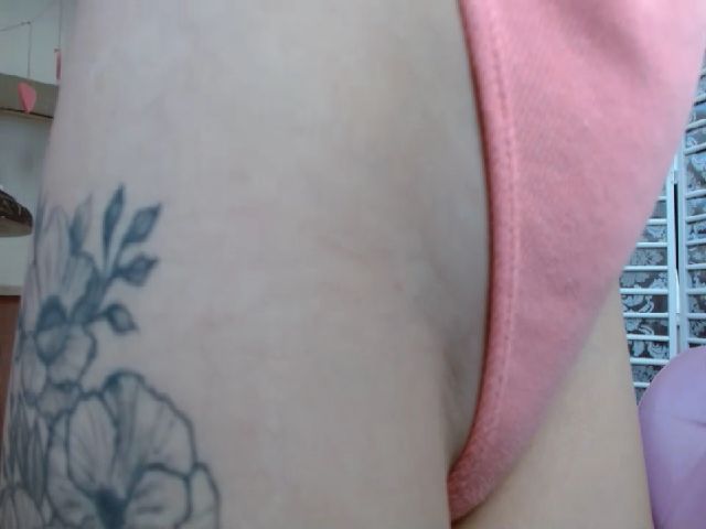 Live sex webcam photo for your_lina18_ #269409355