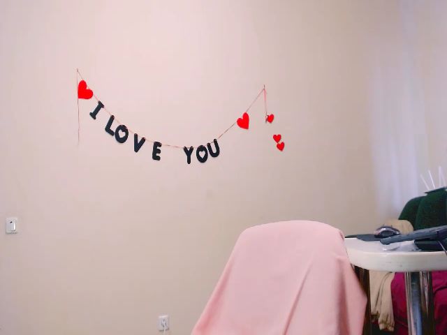 Live sex webcam photo for HotAndSexyGi #269406270