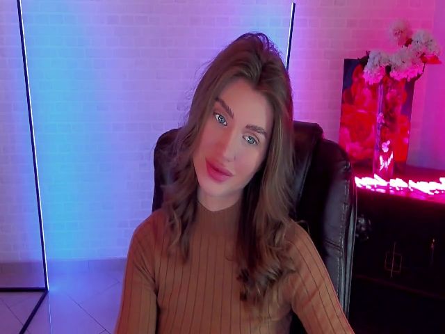 Live sex webcam photo for MalisaRobbyy #269404753