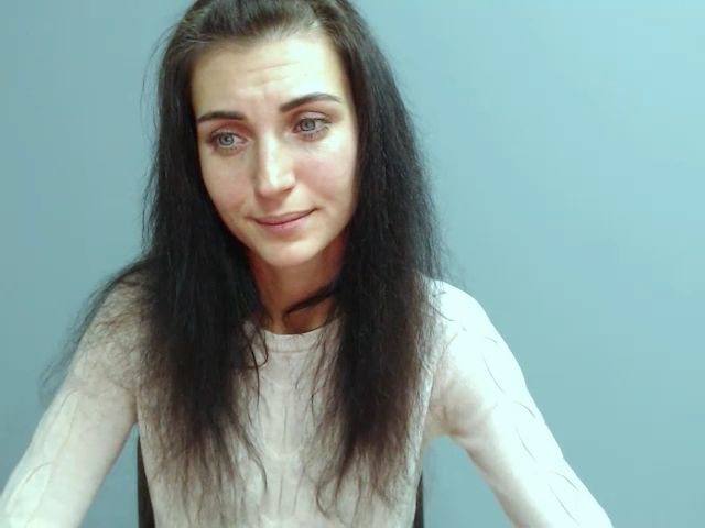 Live sex webcam photo for Miss_Vivian #269413826