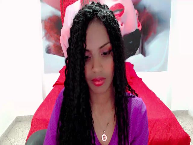 Live sex webcam photo for IvannaSofia20 #269401481