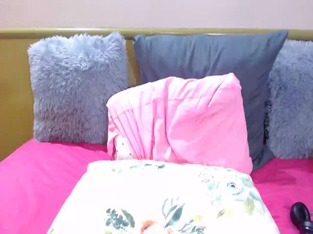 Live sex webcam photo for Explodeinmex #269414194