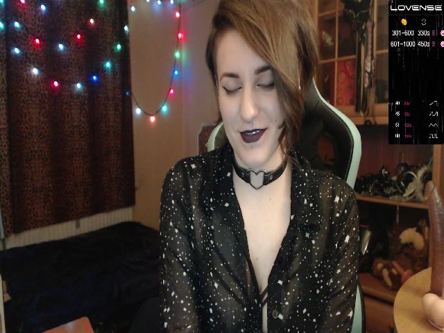 Live sex webcam photo for JollyMolly #269414980