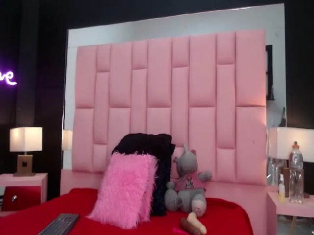 Live sex webcam photo for Brandyebony #269409663