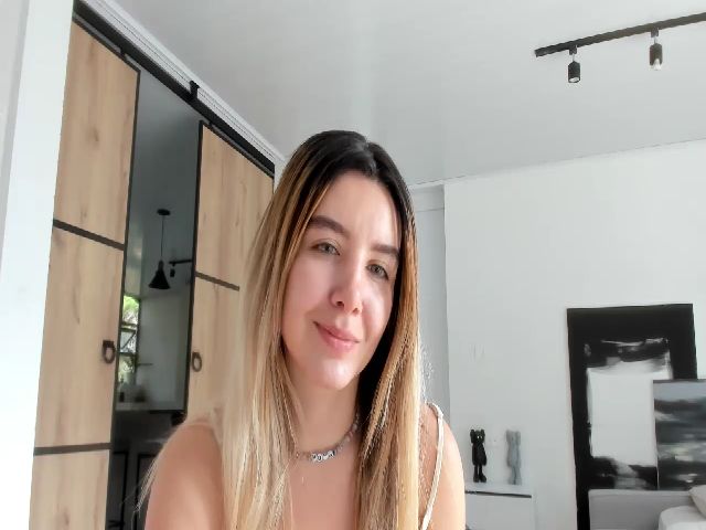 Live sex webcam photo for LauraVega #269409146
