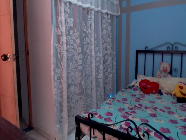 Live sex webcam photo for Eli_machado23 #269410405