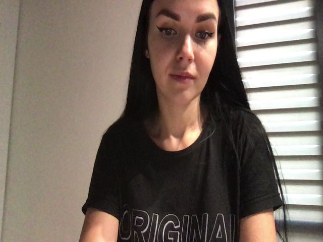 Live sex webcam photo for AdriaPretty #269407016