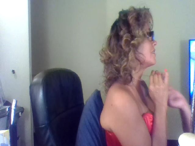 Live sex webcam photo for Havanaohlala #269402347