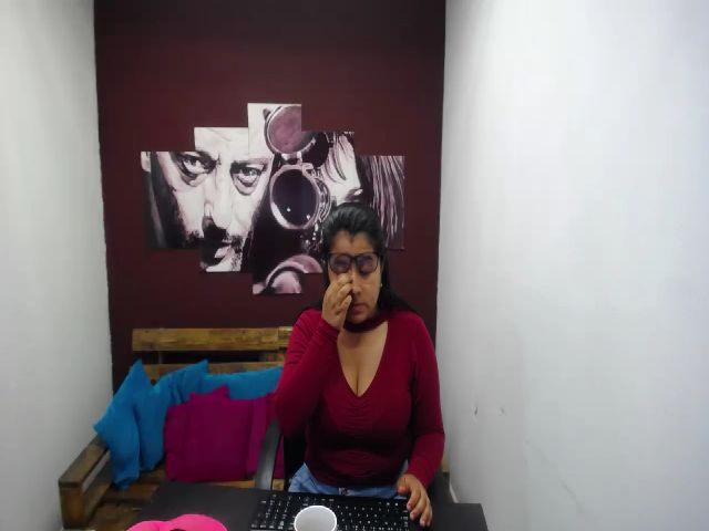 Live sex webcam photo for Hana_cute #269415724