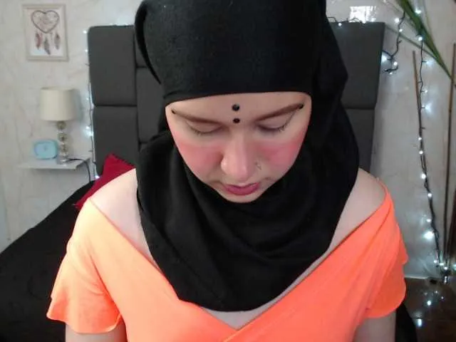 Live sex webcam photo for haddy18 #269407775