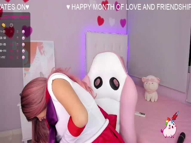 Live sex webcam photo for Melaniemiler #269401957