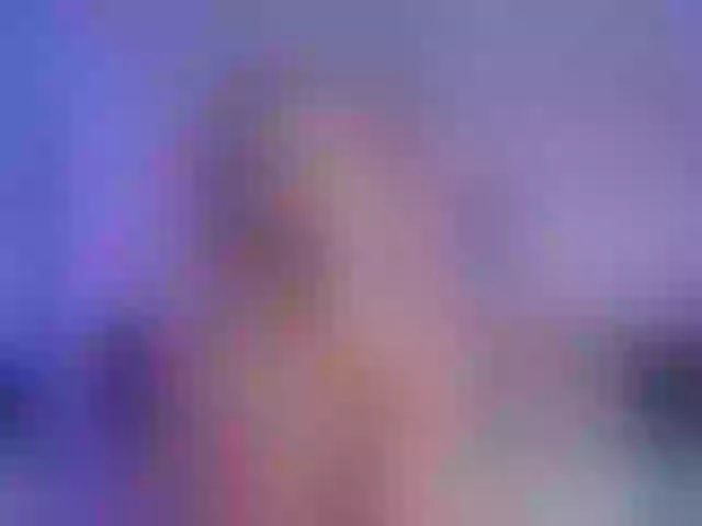Live sex webcam photo for LisaBellic #269403797