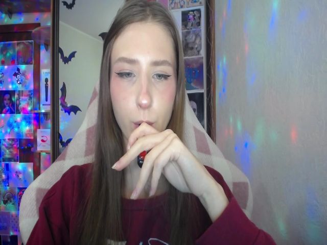 Live sex webcam photo for M00T4B0R #269409545