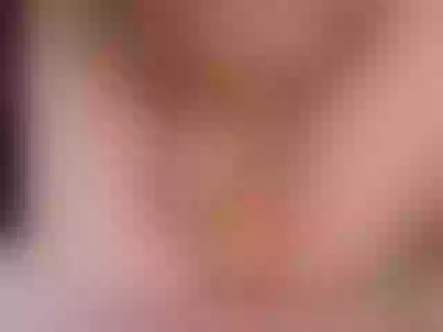 Live sex webcam photo for SophieSaenz #269413233