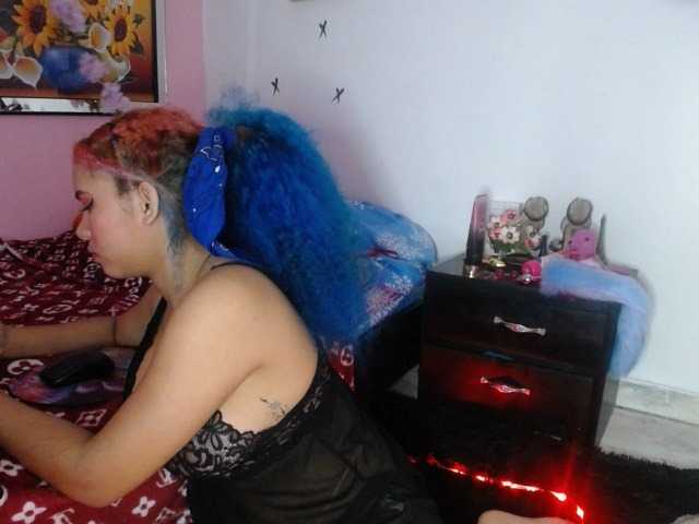 Live sex webcam photo for agataa #269404333