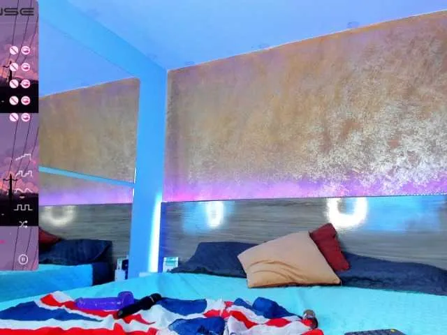 Live sex webcam photo for Sia-37 #269413013