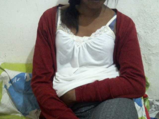 Live sex webcam photo for calinalove #269411939