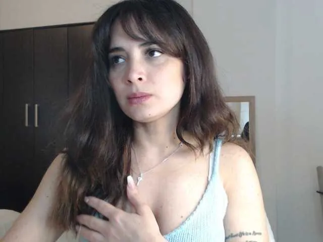 Live sex webcam photo for orianastevens #269398806