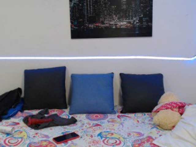 Live sex webcam photo for candy-sex #269399304