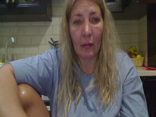 Live sex webcam photo for HeyHeyGrey #269400234
