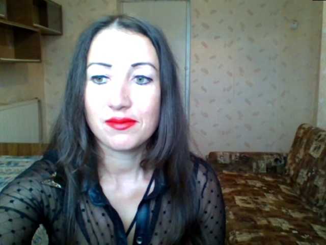 Live sex webcam photo for MilfKrristy #269408211