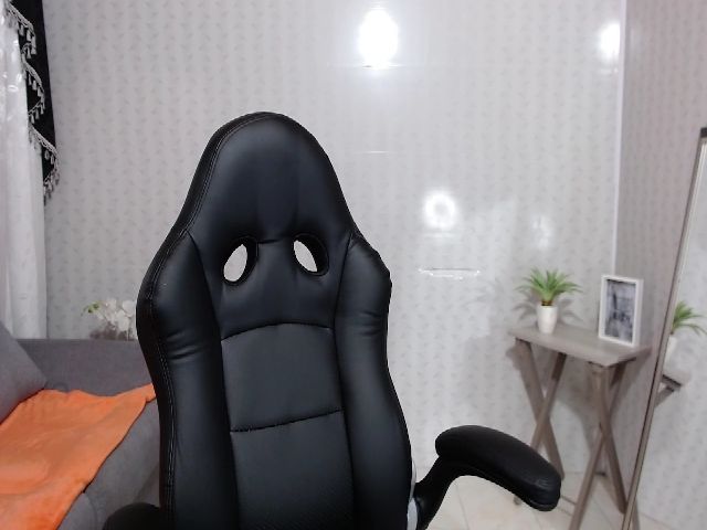 Live sex webcam photo for Megan_ink #269408557