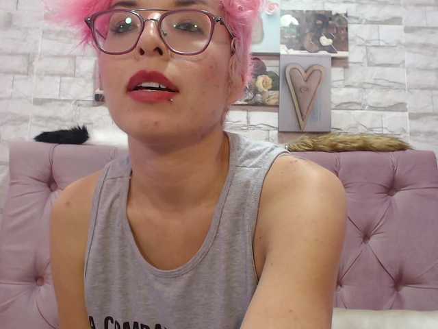 Live sex webcam photo for wetFrida #269403755