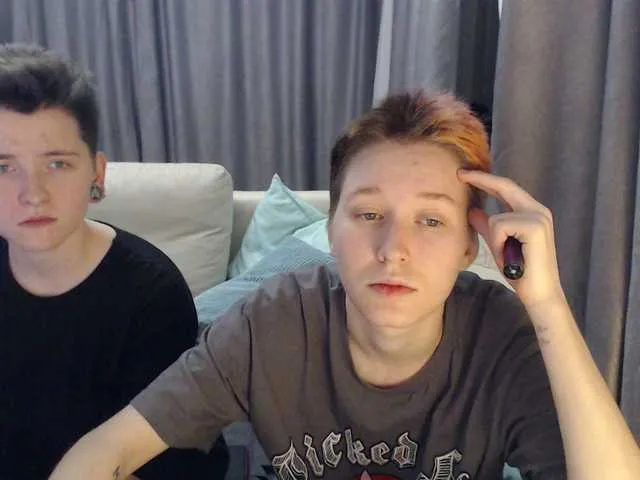 Live sex webcam photo for BugaGirls #269417212