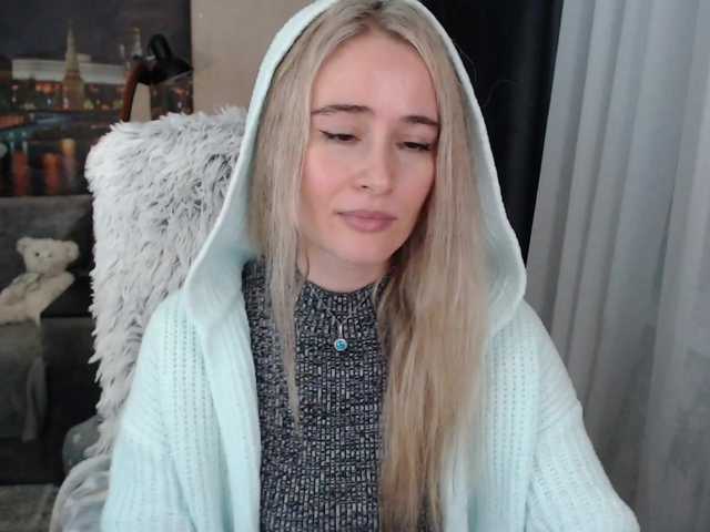 Live sex webcam photo for xyliganka777 #269417198