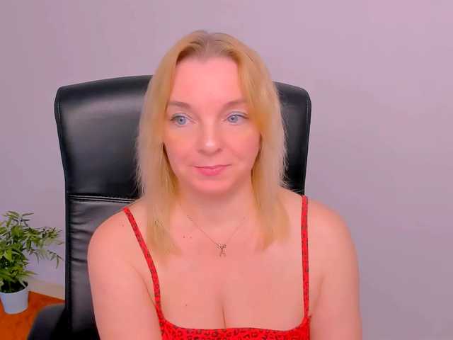 Live sex webcam photo for ReganLovely #269418571