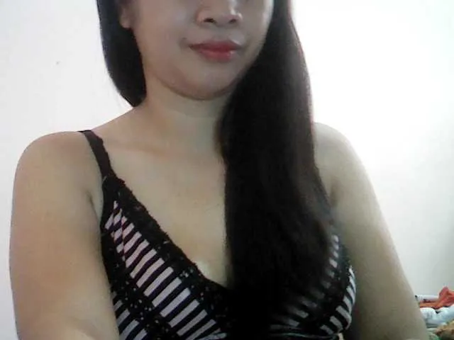 Live sex webcam photo for HottiessOne #269417495