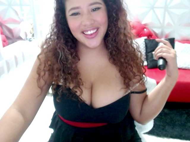 Live sex webcam photo for samantha-BBW #269425627
