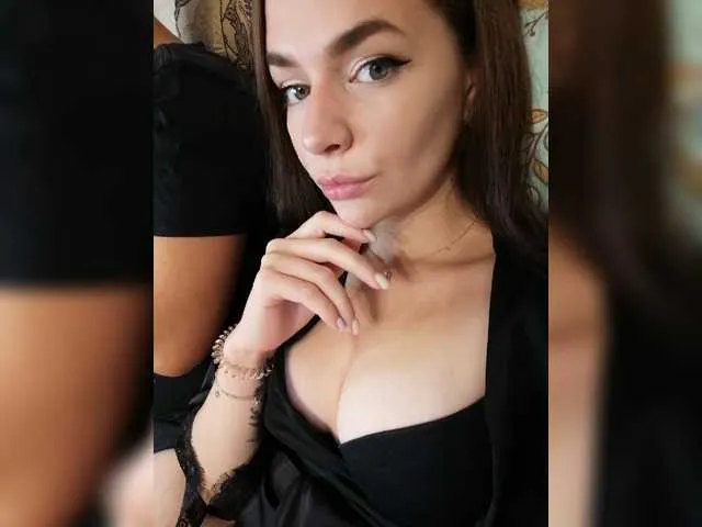 Live sex webcam photo for HellMor #269424889