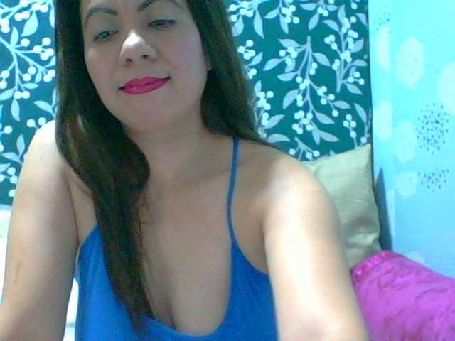 Live sex webcam photo for Scarletteb #269417634