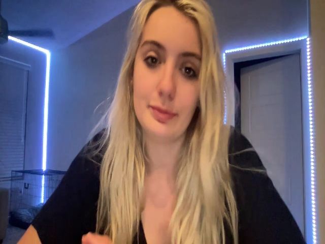 Live sex webcam photo for Sammy_gray #269422934