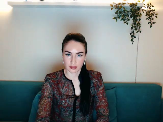 Live sex webcam photo for Lilly_Shine #269422844