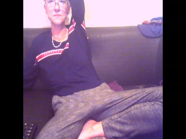 Live sex webcam photo for Sexygeny #269426532