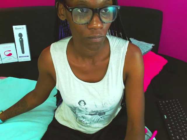 Live sex webcam photo for -UMAWILLIAMS #269425507