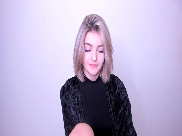 Live sex webcam photo for HelelGretta #269420222