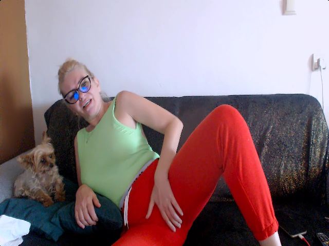 Live sex webcam photo for Stephycute #269423617