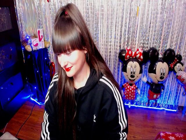 Live sex webcam photo for x_MissMia_x #269423947