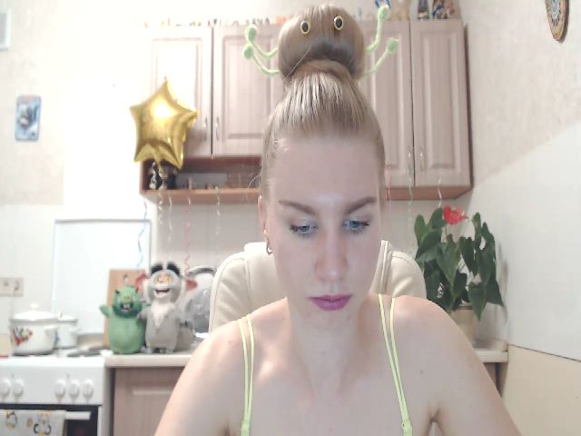 Live sex webcam photo for Ms_Charming #269431743