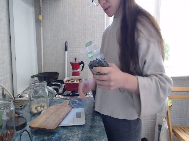 Live sex webcam photo for PetitePinkie #269425806