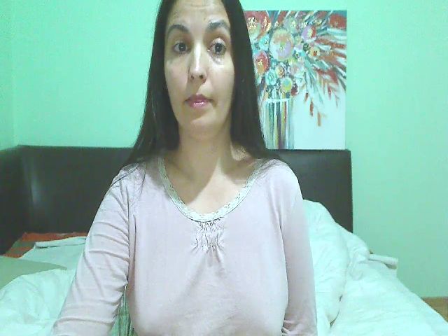 Live sex webcam photo for OneHotty #269432627