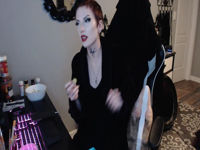 Live sex webcam photo for Painbaby #269418832