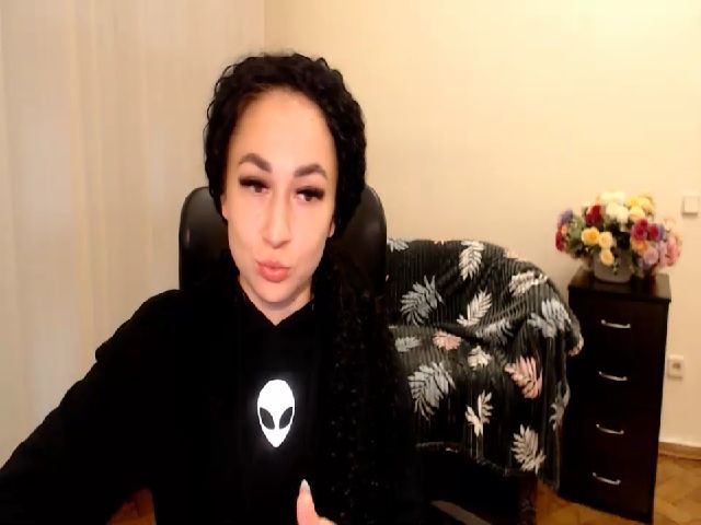 Live sex webcam photo for Space_Girly #269421069