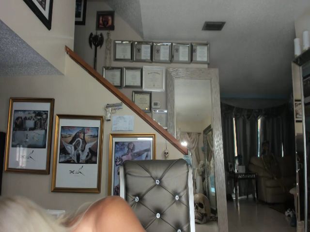 Live sex webcam photo for ADRIANA_FOX #269426351